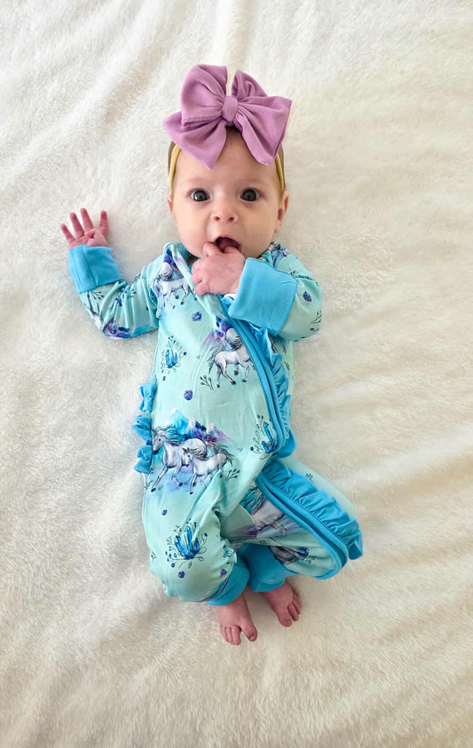 “Unicorns Dreamstone” Ruffle Zippy