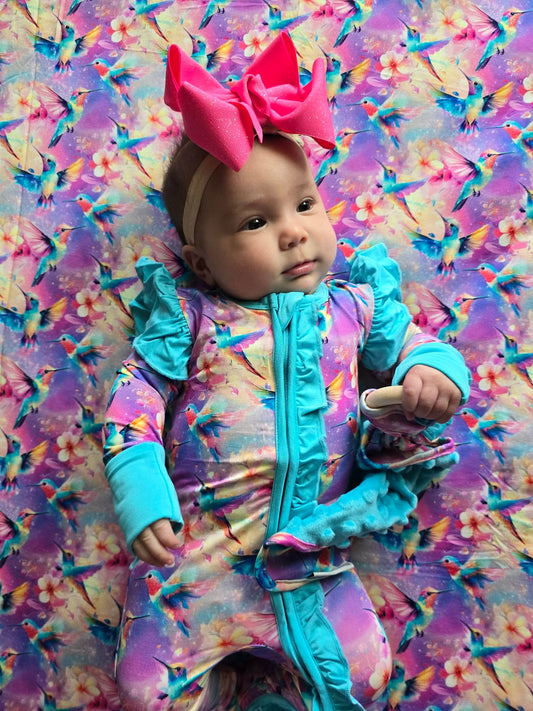 “Hummingbird Haven” Lovey