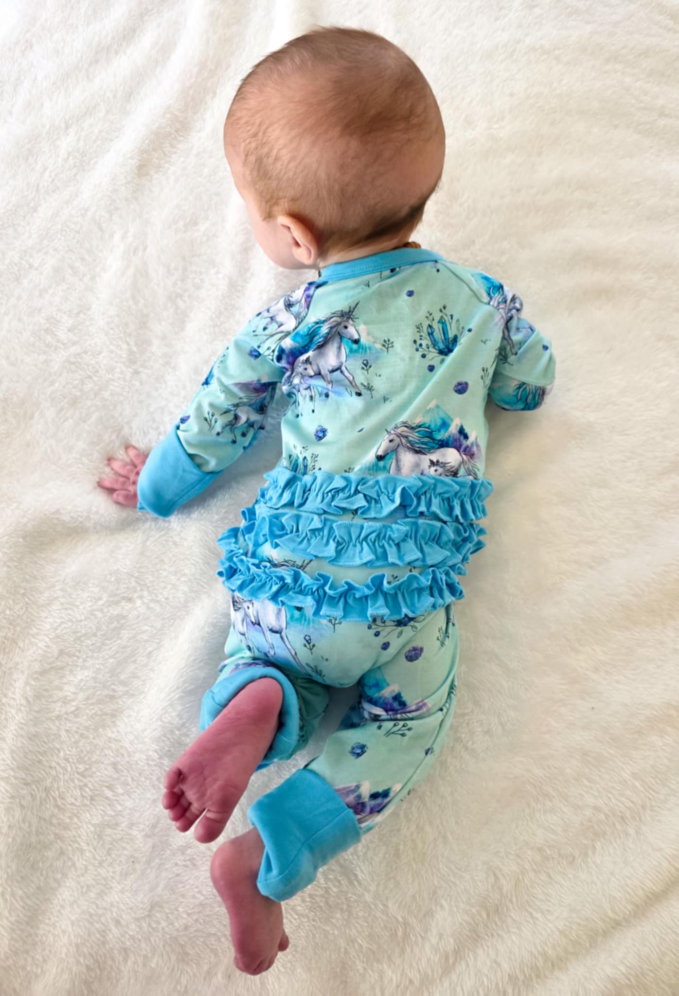 “Unicorns Dreamstone” Ruffle Zippy