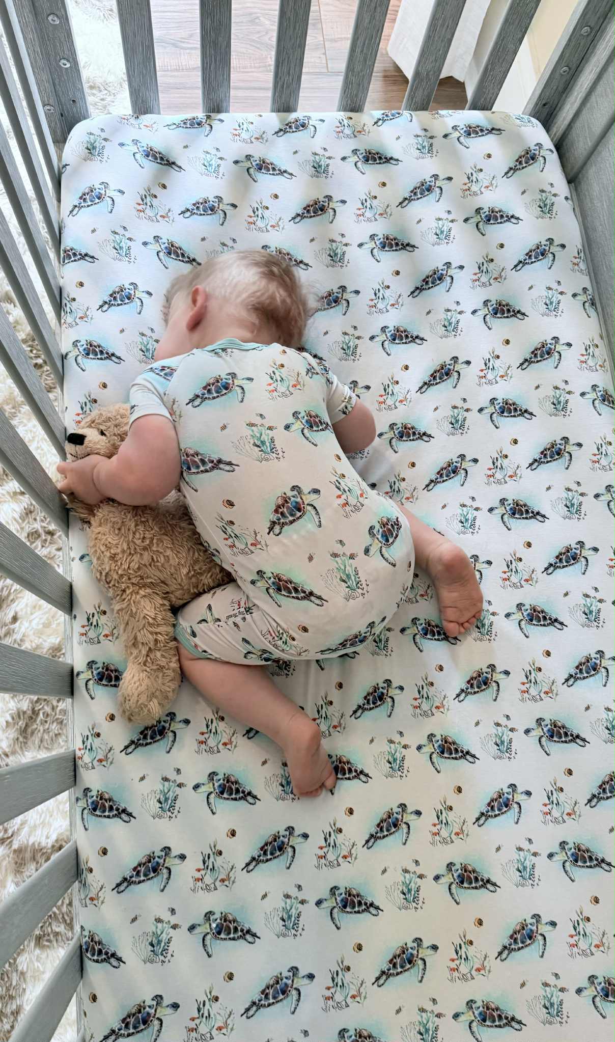 Turtally Beachin’ Crib Sheets