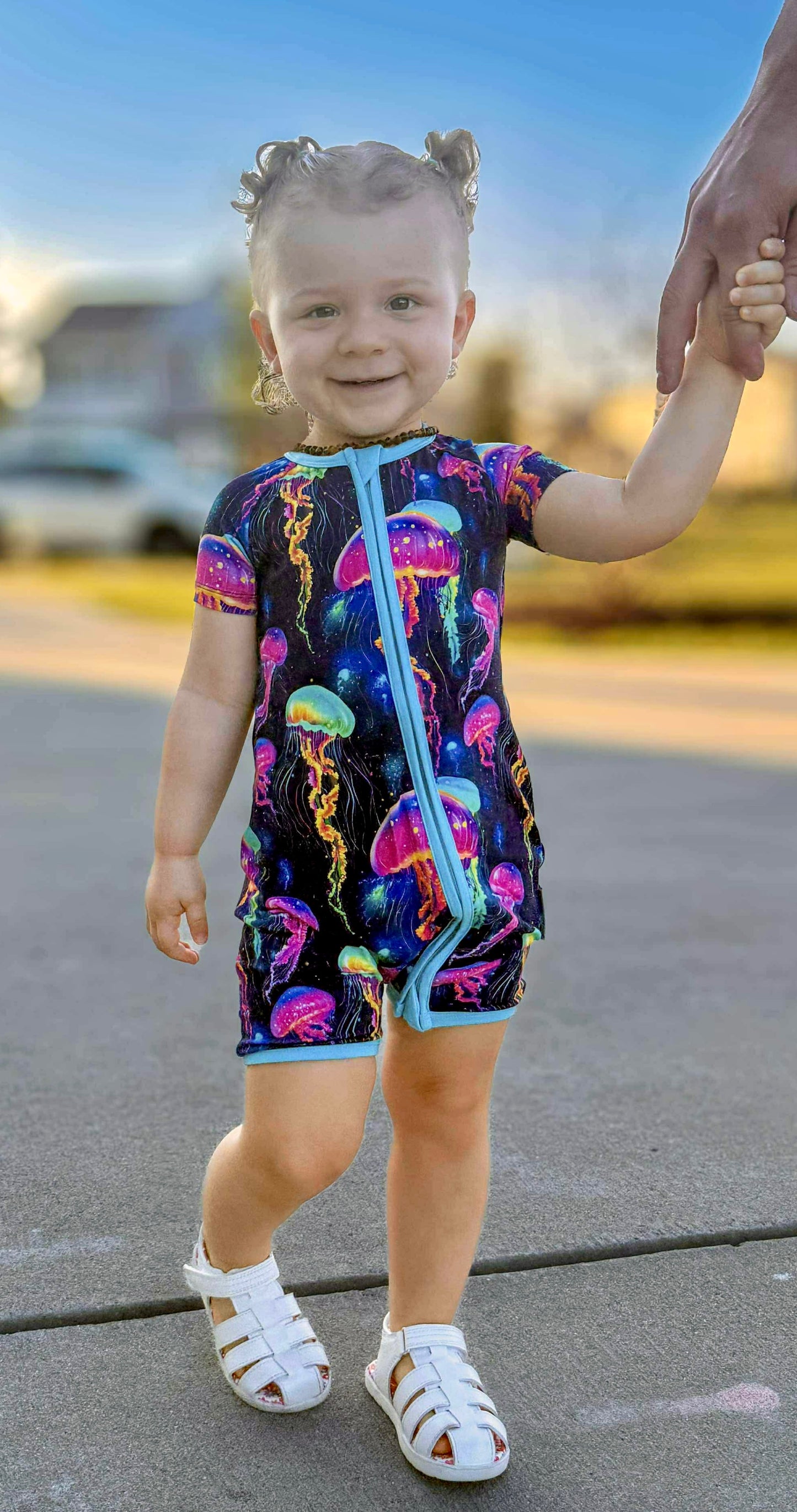 Jellyfish Glow Zippered Shorty