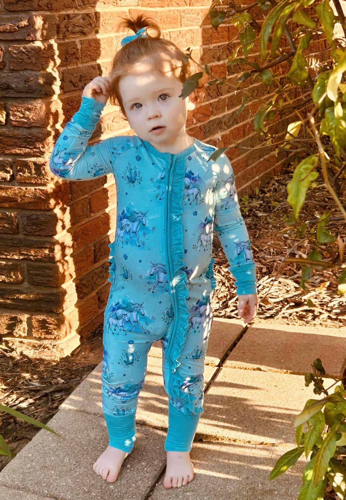 “Unicorns Dreamstone” Ruffle Zippy