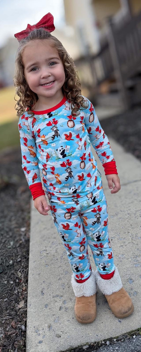 “Love takes flight” Two-Piece Pajamas