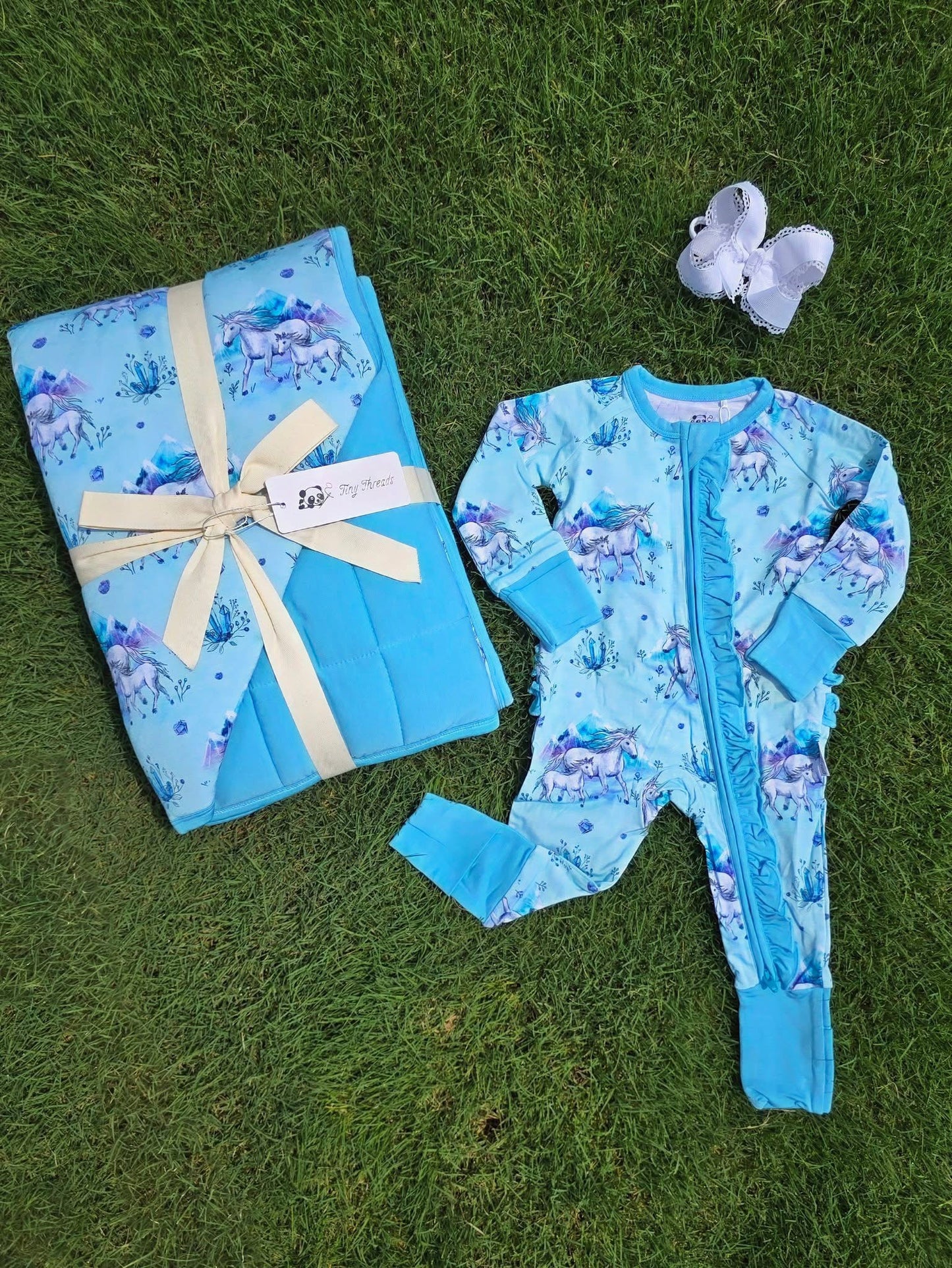 “Unicorns Dreamstone” Ruffle Zippy