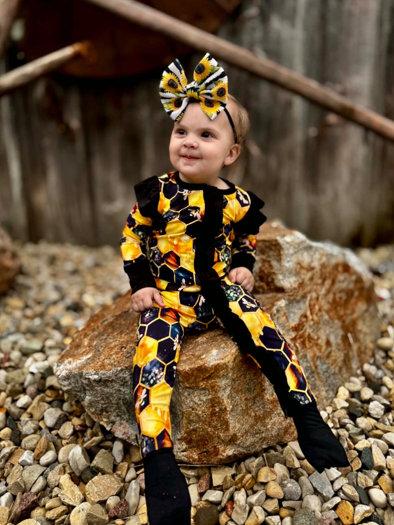 "Bee Happy" Ruffle Zippy