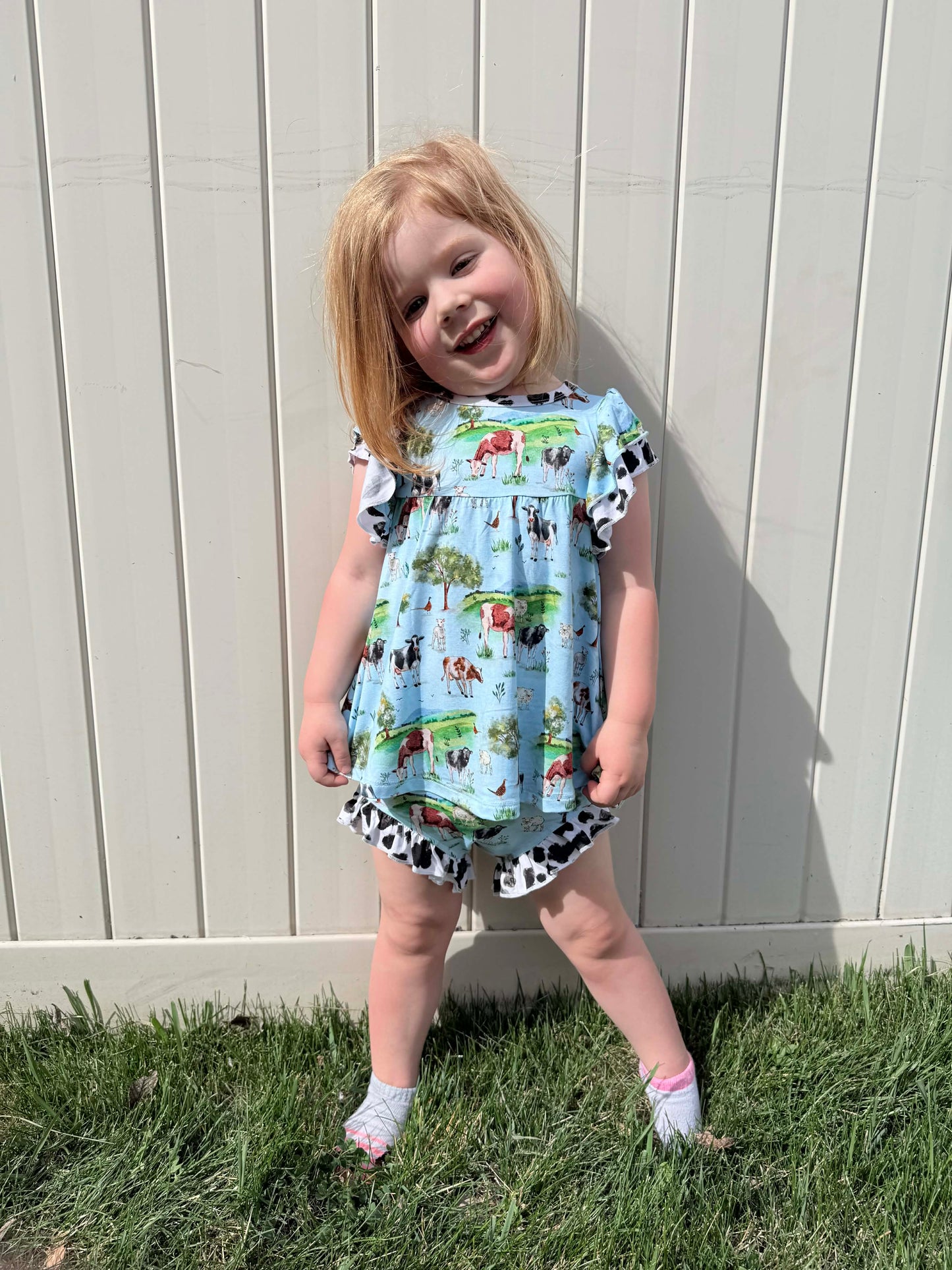 Cows Flutter Sleeve Shirt with Ruffled Bloomers