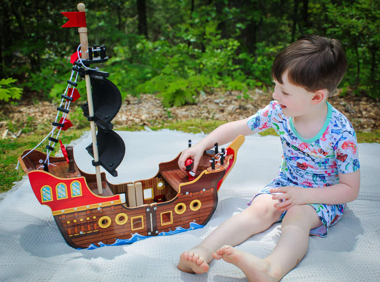 Tiny Sea Treasures Two-Piece Pajamas Short Sleeved and Shorts