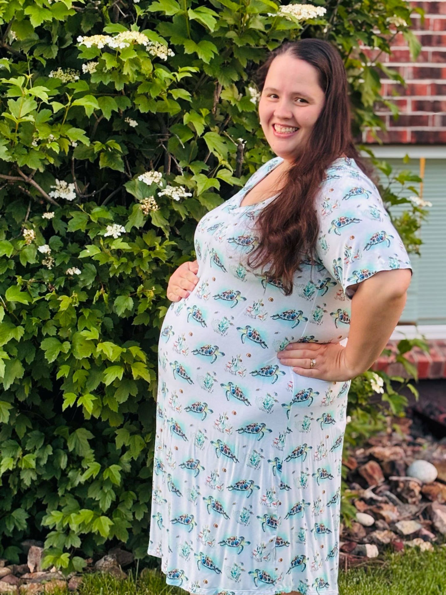 Turtally Beachin’ Women’s Short Sleeved Nightgown