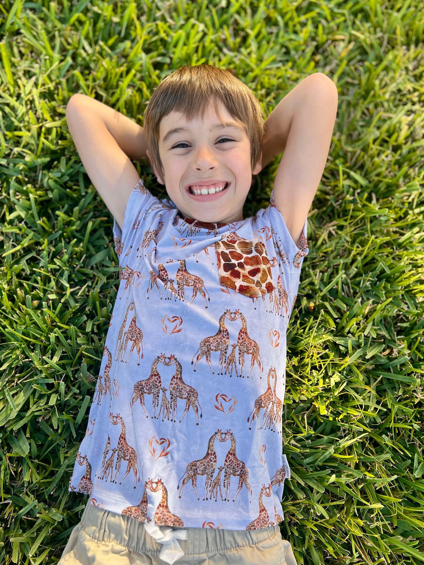 “You Bet Giraffe I’m Cute” Pocket T-Shirt