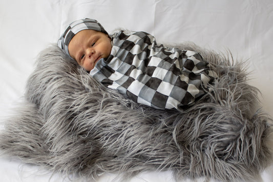 “Checkmate” Swaddle with knotted hat