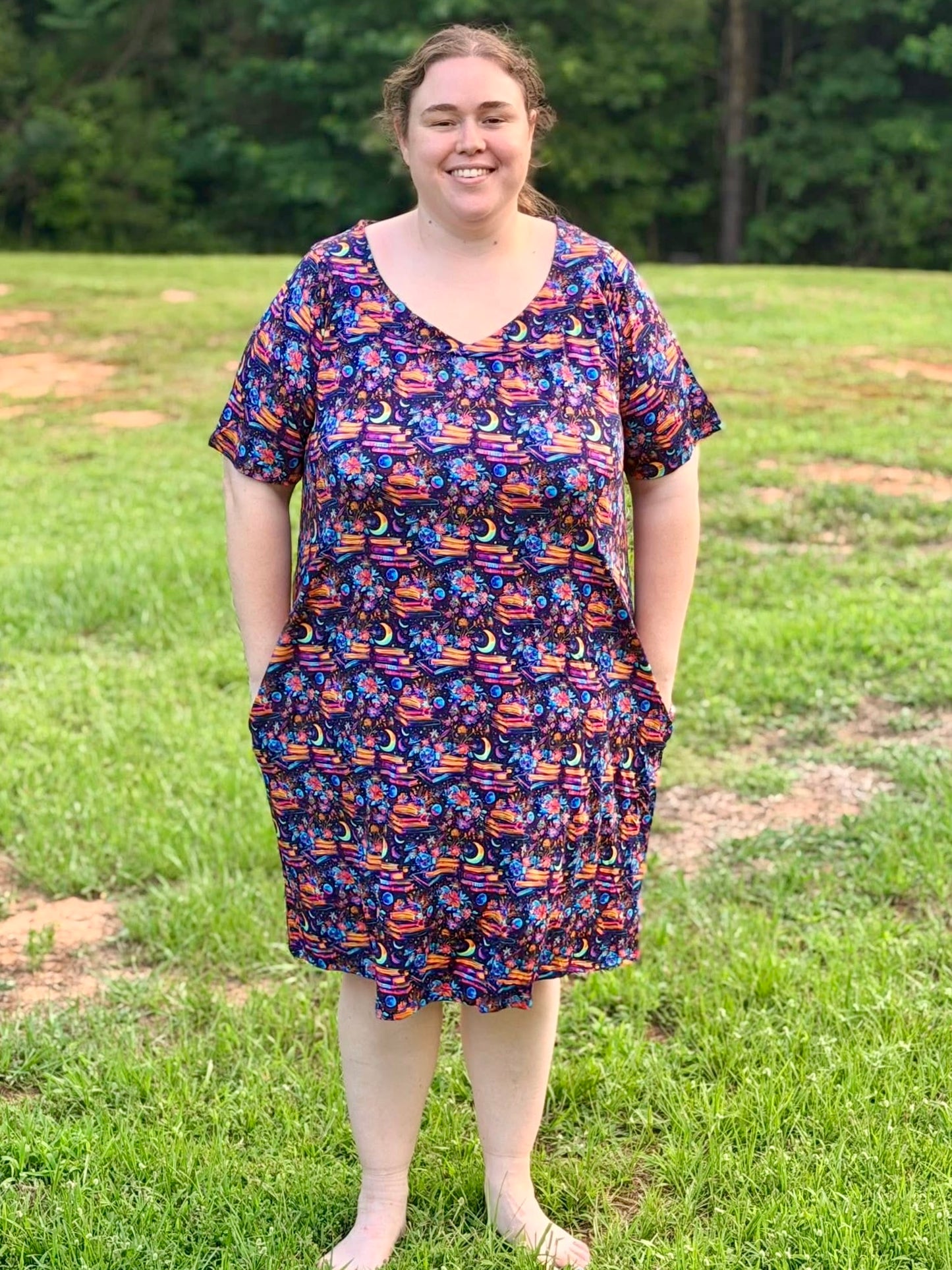 “Treasured Pages” Women’s Short Sleeved Nightgown