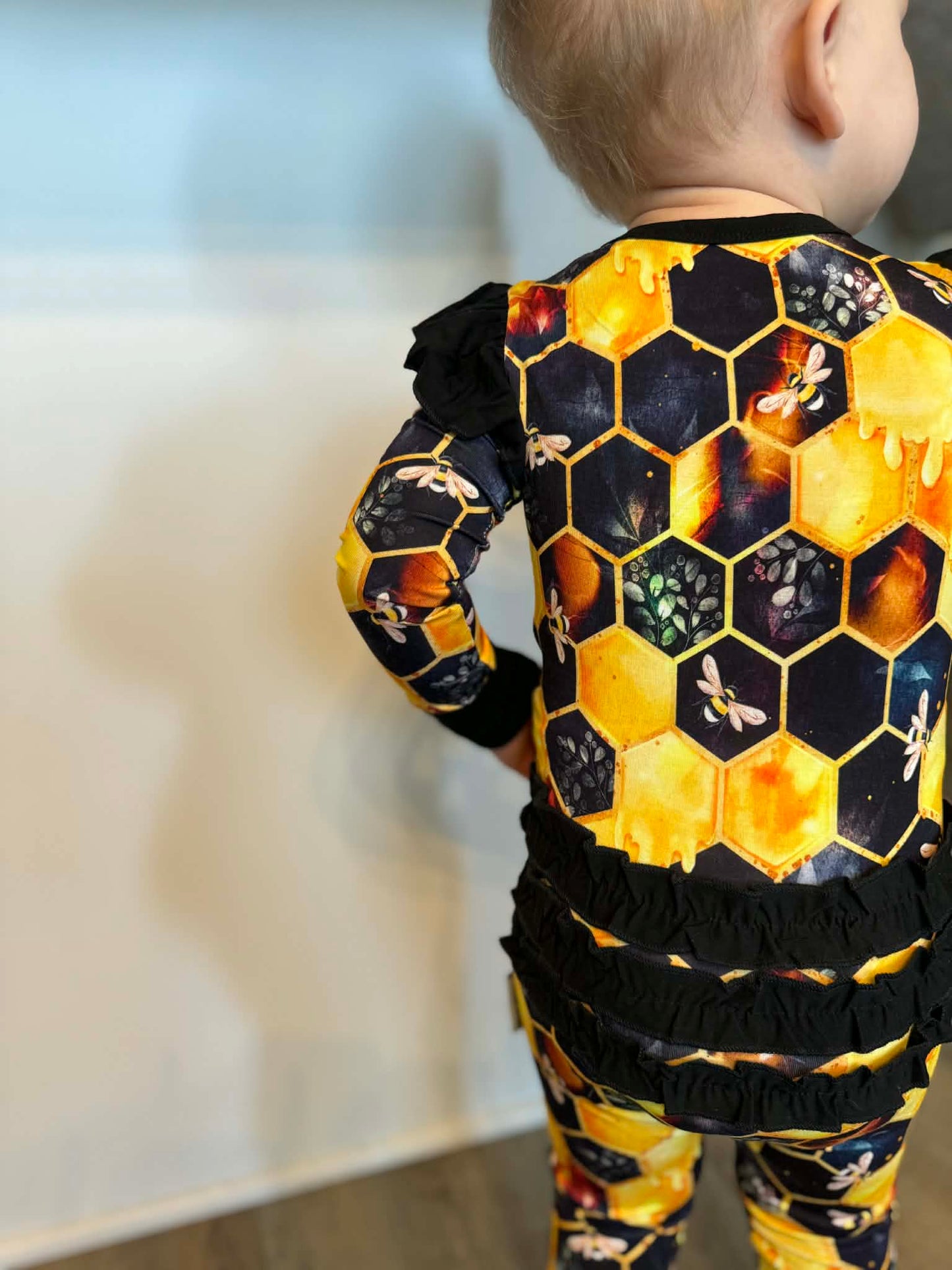 "Bee Happy" Ruffle Zippy