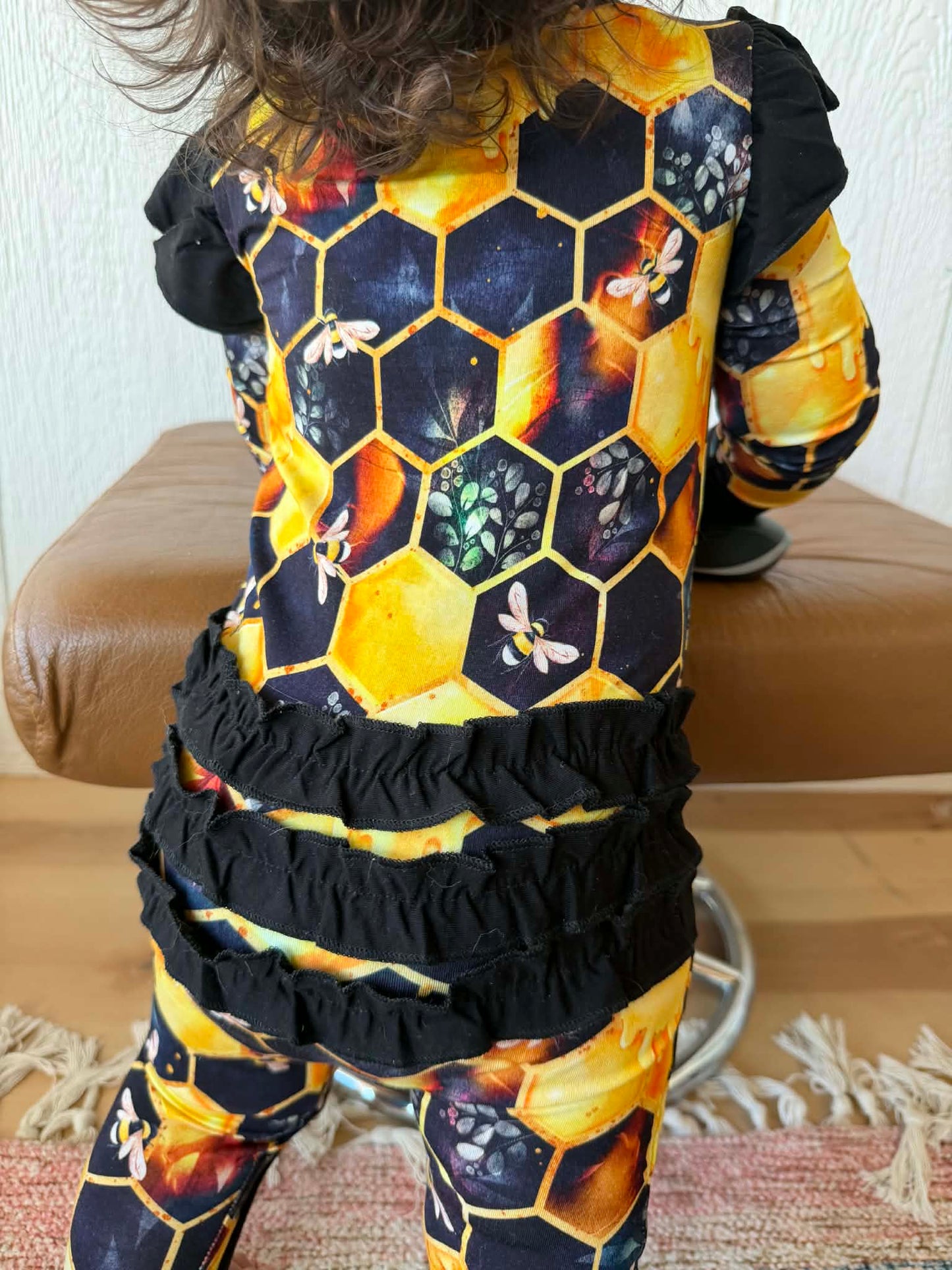 "Bee Happy" Ruffle Zippy