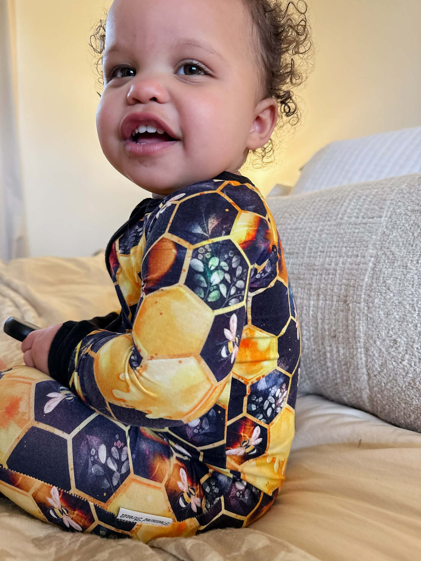 "Bee Happy" Zippy