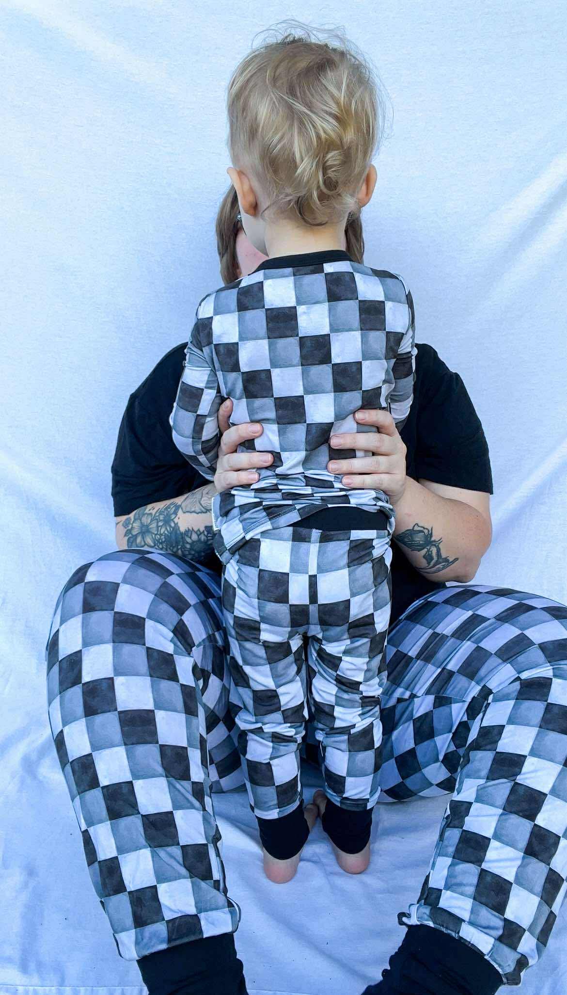 “Checkmate” Woman’s Joggers