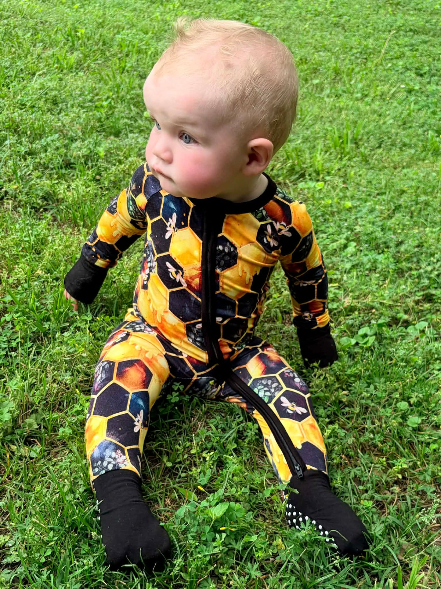 "Bee Happy" Zippy