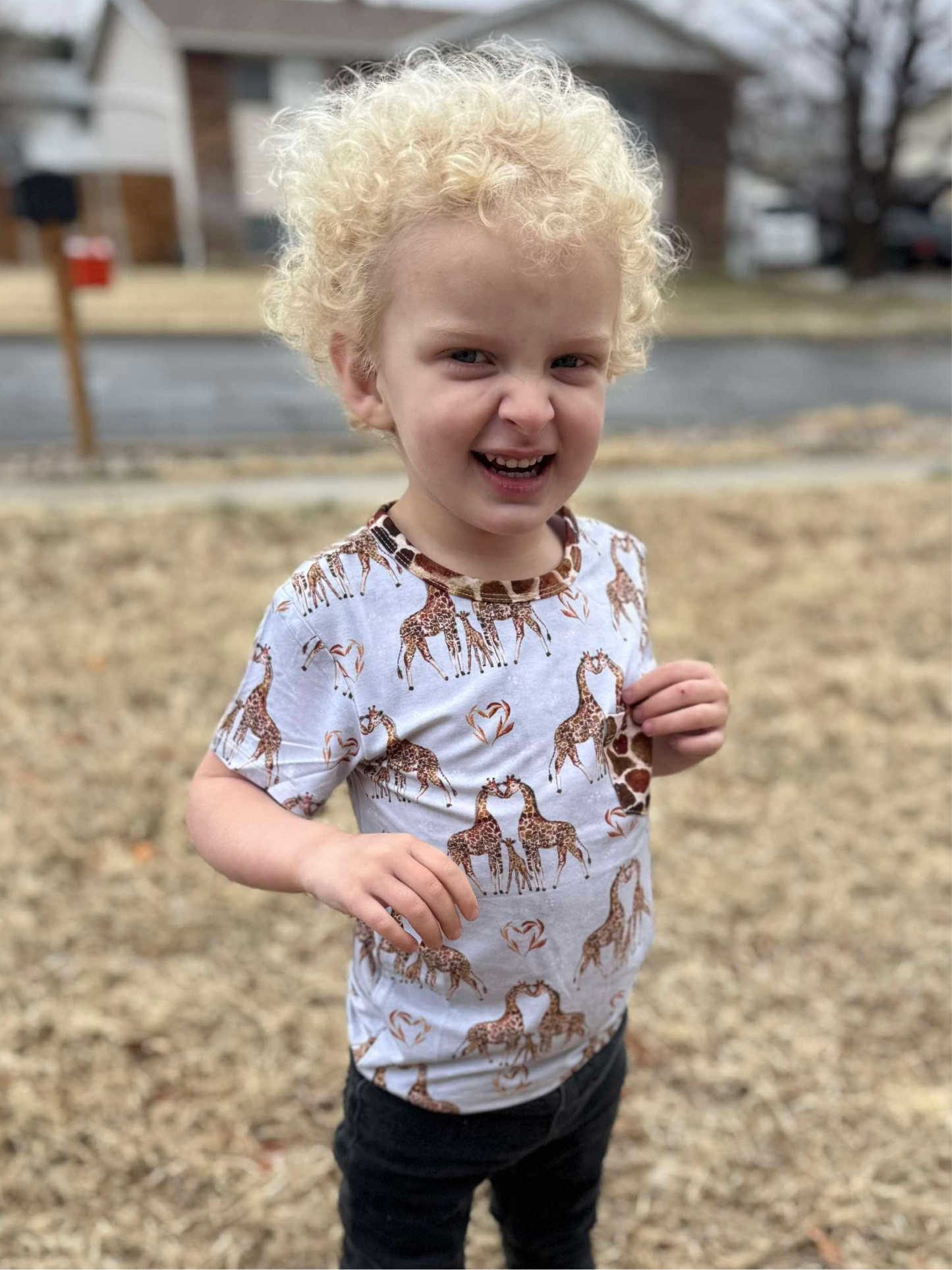 “You Bet Giraffe I’m Cute” Pocket T-Shirt