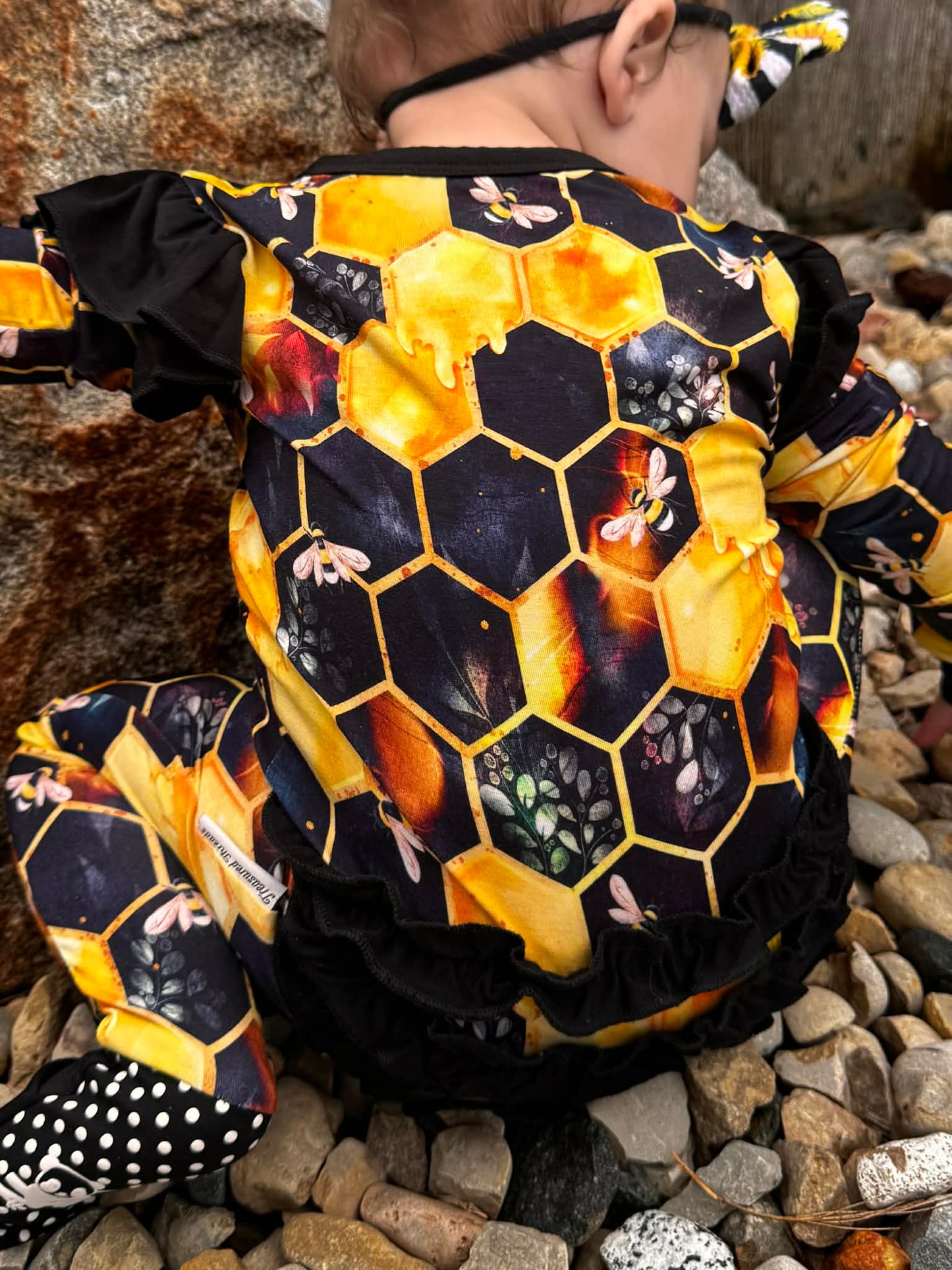 "Bee Happy" Ruffle Zippy