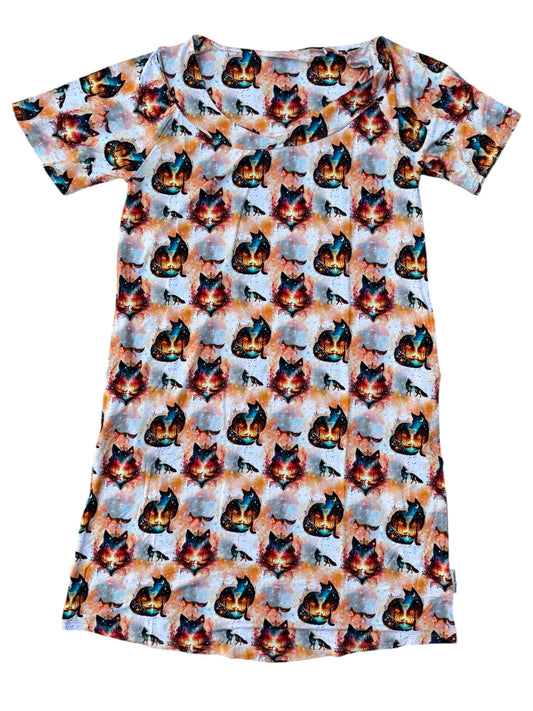 “Whimsical Foxes” Women’s Short Sleeved Nightgown