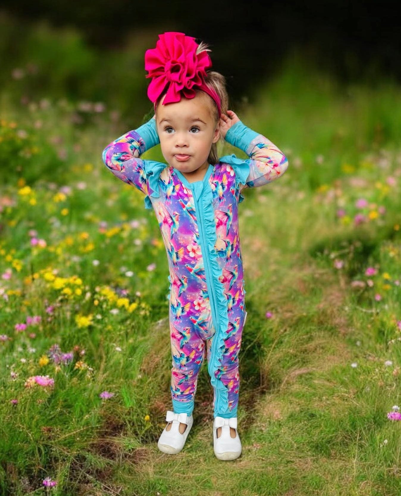 “Hummingbird Haven” Ruffle Zippy