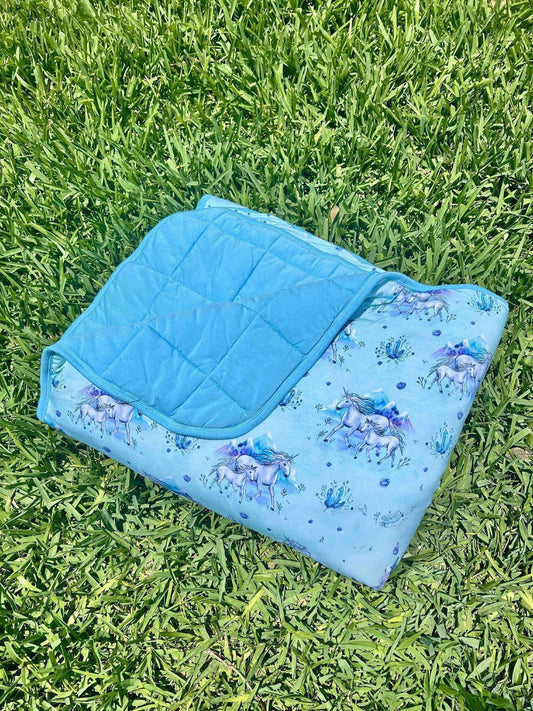 “Unicorns Dreamstone” Quilted Blanket