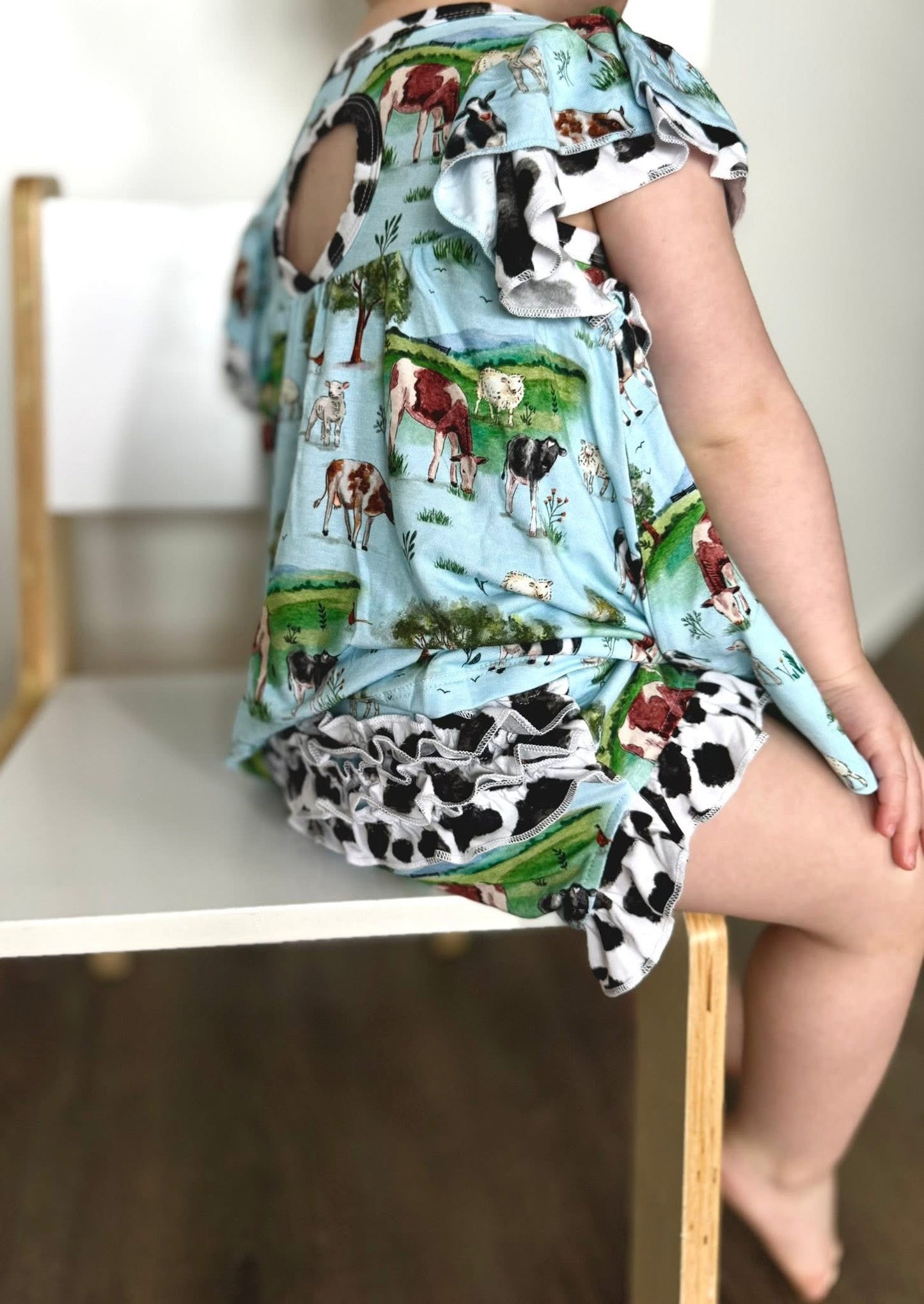 Cows Flutter Sleeve Shirt with Ruffled Bloomers